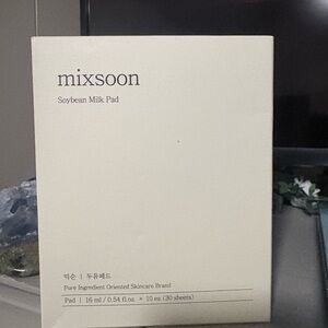 K-Beauty’s Viral Mixsoon Soybean Milk Pad